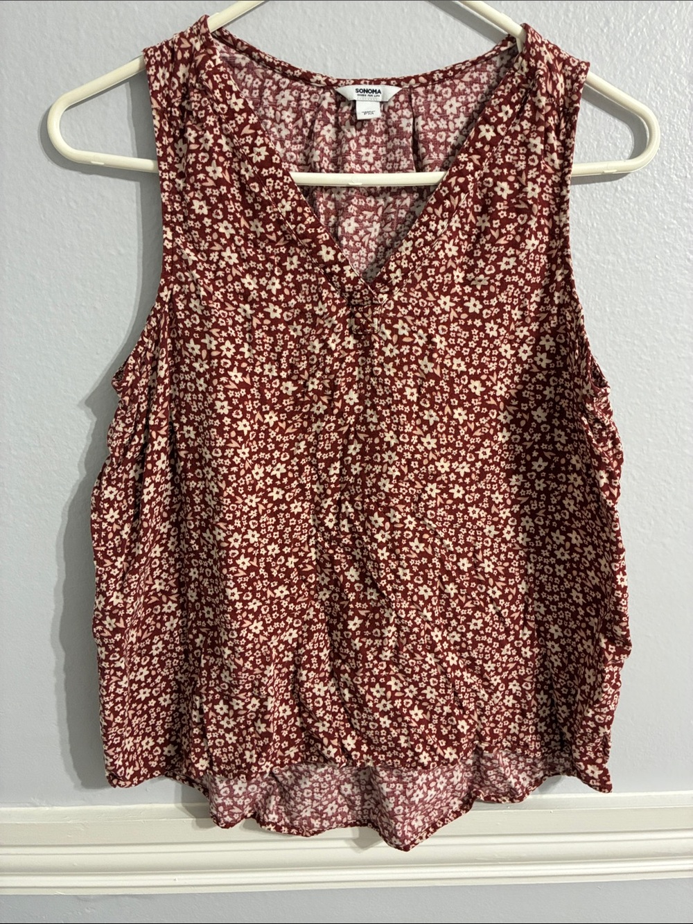 Sonoma Goods for Life Floral V-Neck Hi-Low Sleeveless Top Blouse, Petite Medium
